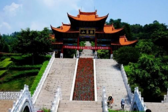 云南峨山旅游攻略景點(diǎn)必去峨山的景點(diǎn)有哪些？、
